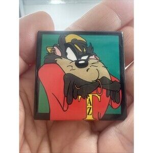 Vintage 1993 Looney Tunes Basketball Space Jam Pin Button Taz Warner Brothers